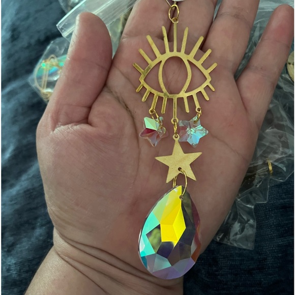 Set of 6 Crystal Suncatchers - Sparkling Hanging with Prisms, Agate Slices - Picture 6 of 7